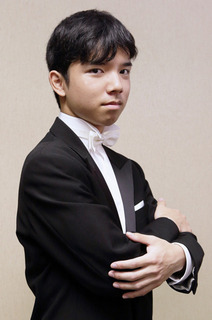 山崎亮汰.jpg